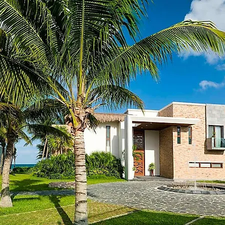 Azul Villa Esmeralda, By Karisma